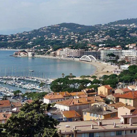 Avec Piscine, Parking Et Terrasse A - Fr-1-226-420 Sainte-Maxime